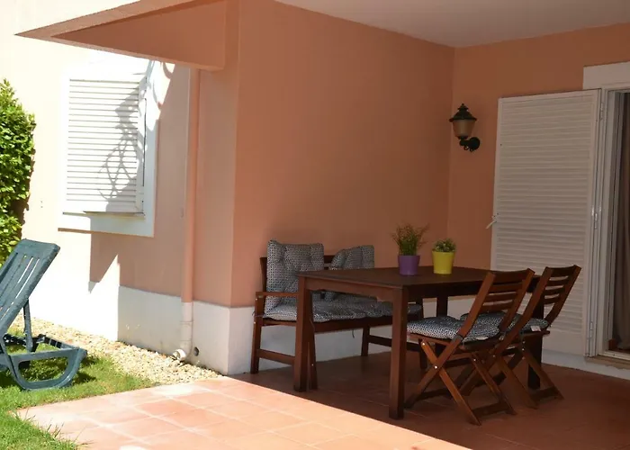 Quinta Do & Golf Tatil Evi *